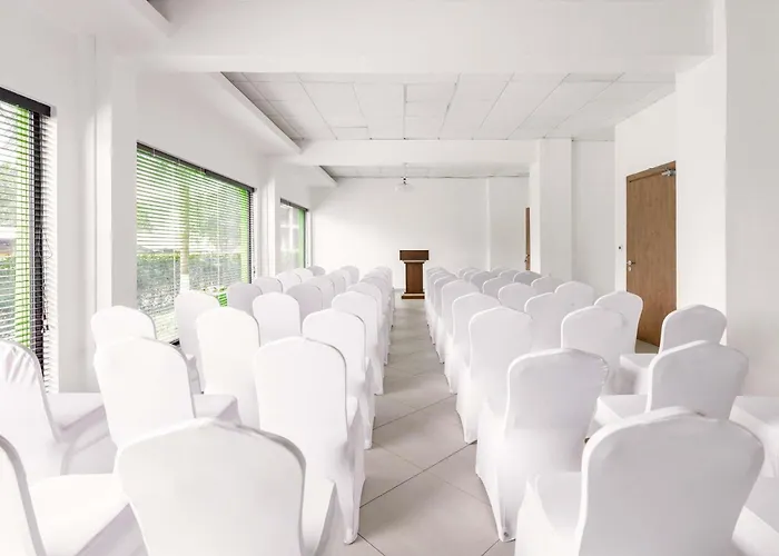 Hotel: Ibis Styles Accra Airport